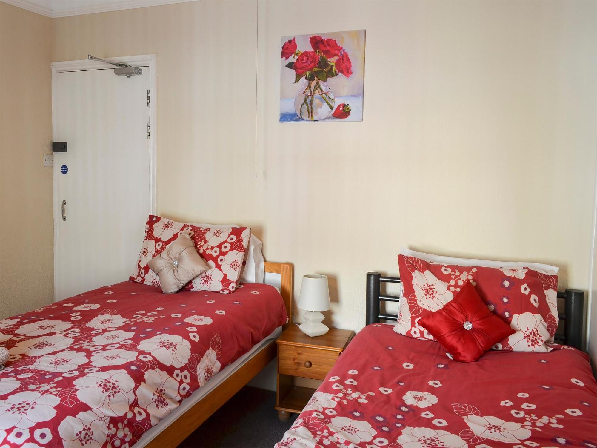 Mill View House Villa Скарбъро Екстериор снимка